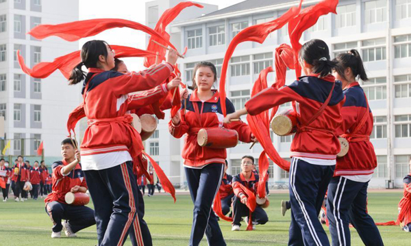 延安中学：用延安精神教书育人 探索思政“金课”范本